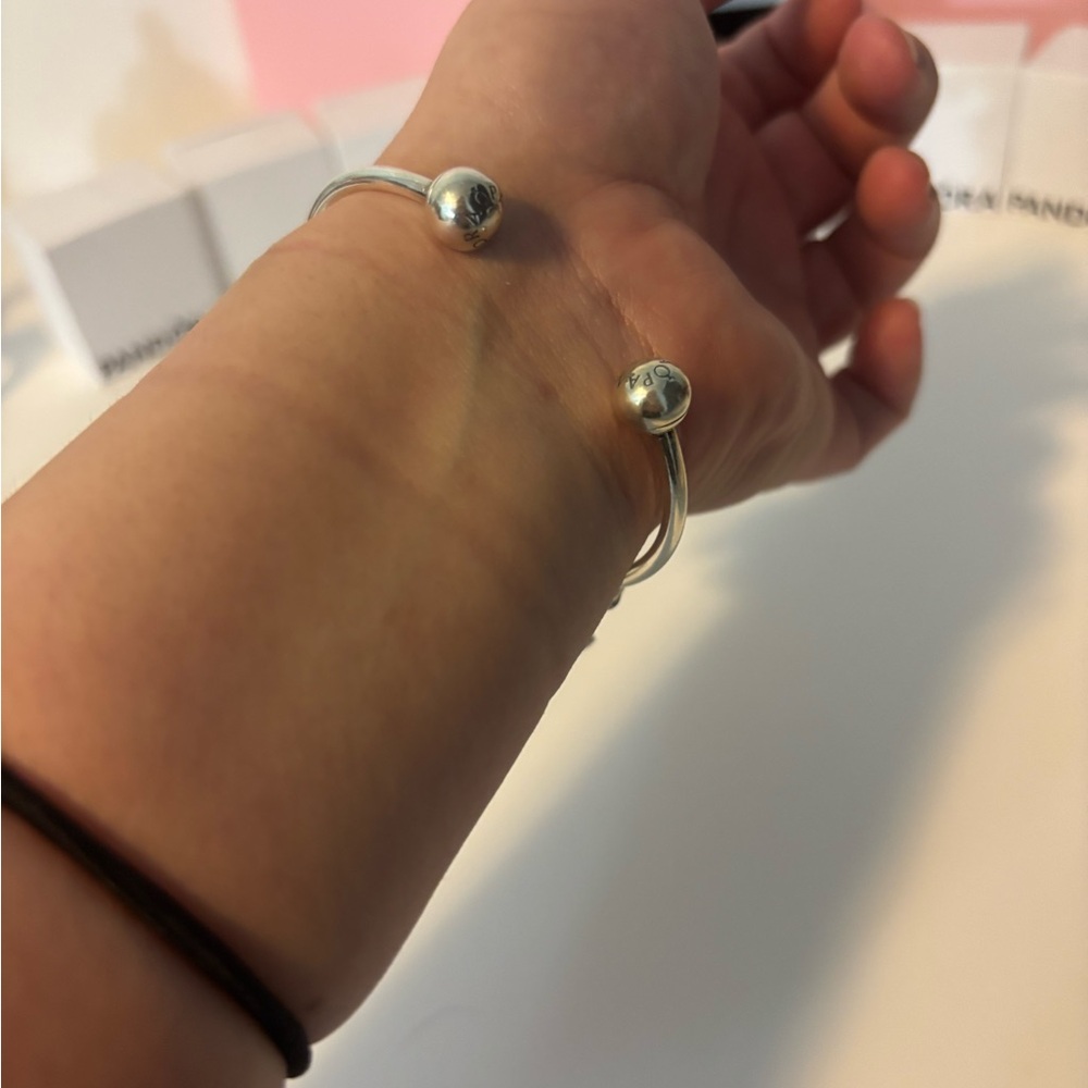 Discontinued Pandora Silver Open Bangle Bracelet - Picture 4 of 5